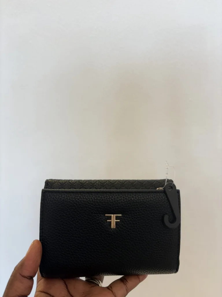 Polo black compact wallet